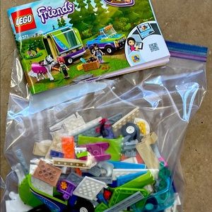 Lego Friends Mia’s Horse Trailer #41371.